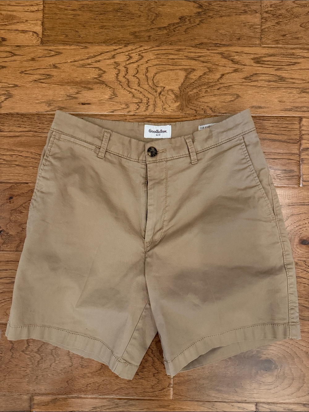 Goodfellow & Co khaki Flat-Front Men’s Shorts